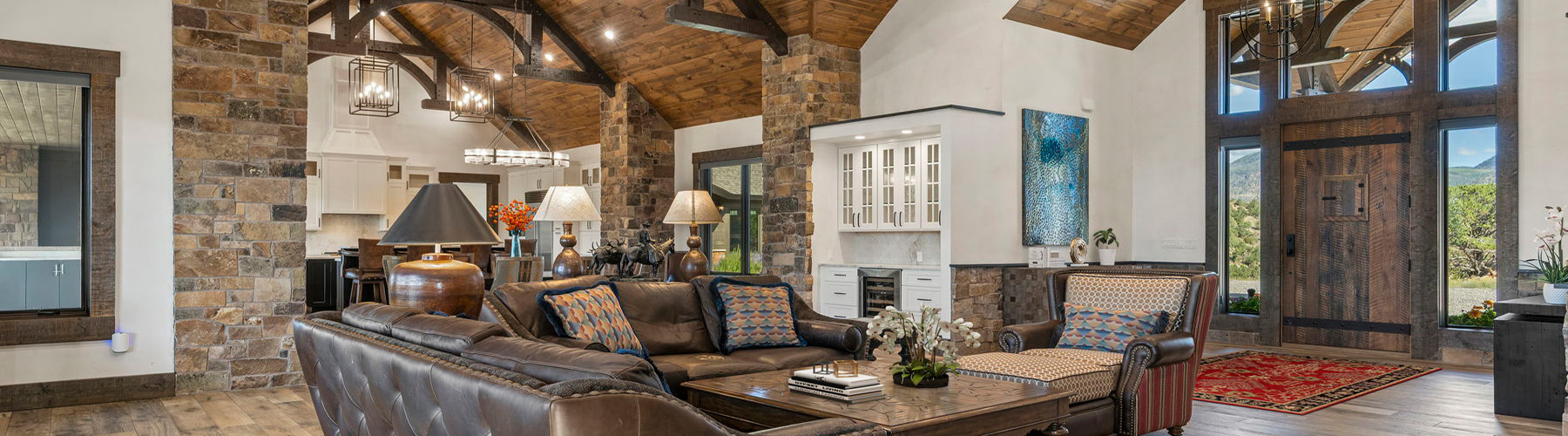 Custom Mountain Estate- UCT